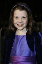 Georgie_Henley_sjarm_94080f.jpg