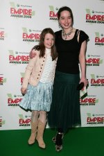 Anna-Popplewell-and-Georgie-Henley-anna-popplewell-1500922-1707-2560.jpg